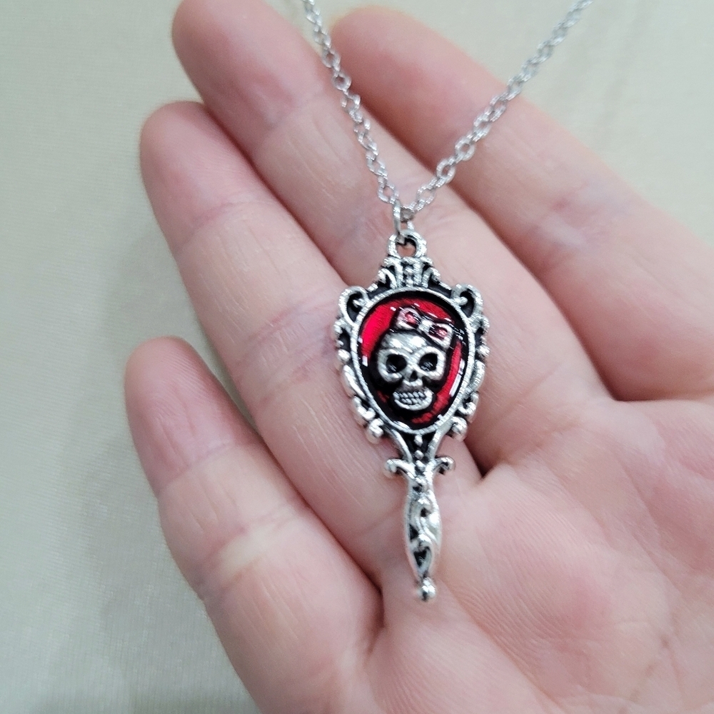 Brand New Silver & Red Skull Necklace